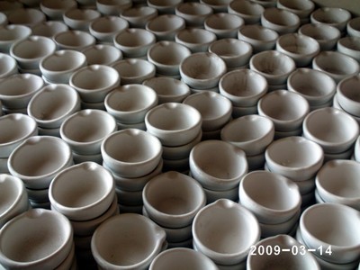 實(shí)驗(yàn)室器皿_唐山市開平通勝化學(xué)瓷廠-